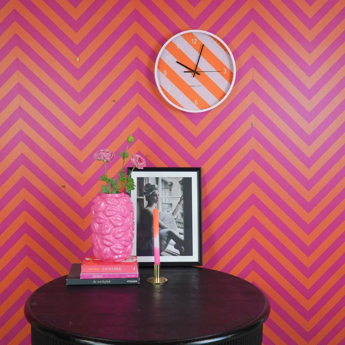 Wandklok - gestreept patroon - oranje/roze -34x4x34cm 4 Wandklok - gestreept patroon - oranje/roze -34x4x34cm