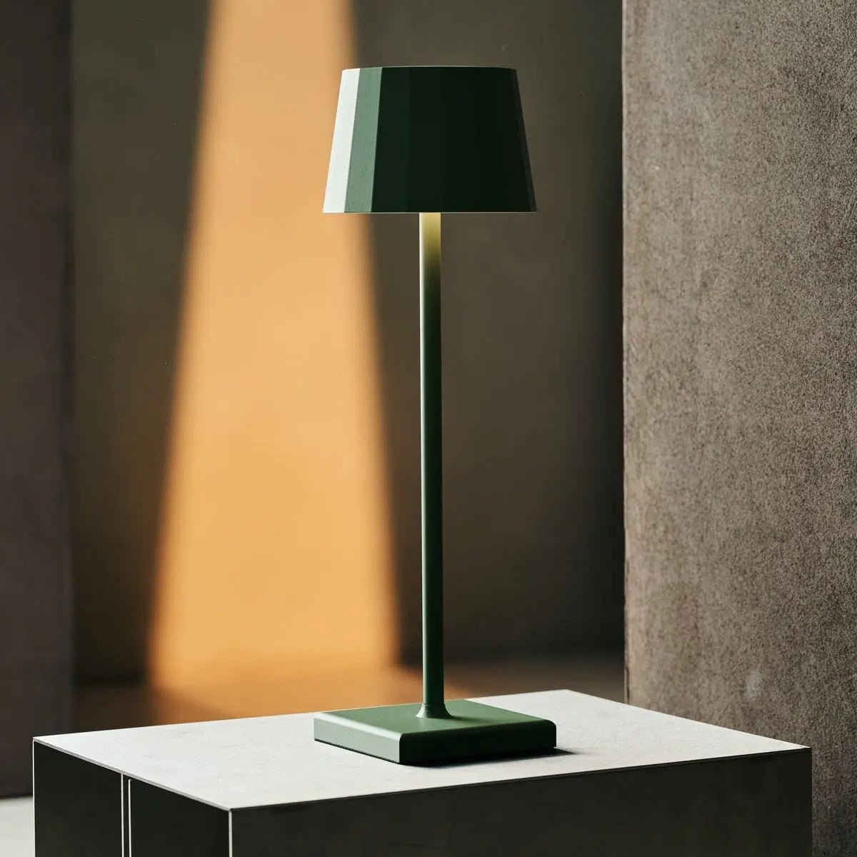 Wouter groen oplaadbare tafellamp - tot 120 uur 13 Wouter groen oplaadbare tafellamp - tot 120 uur