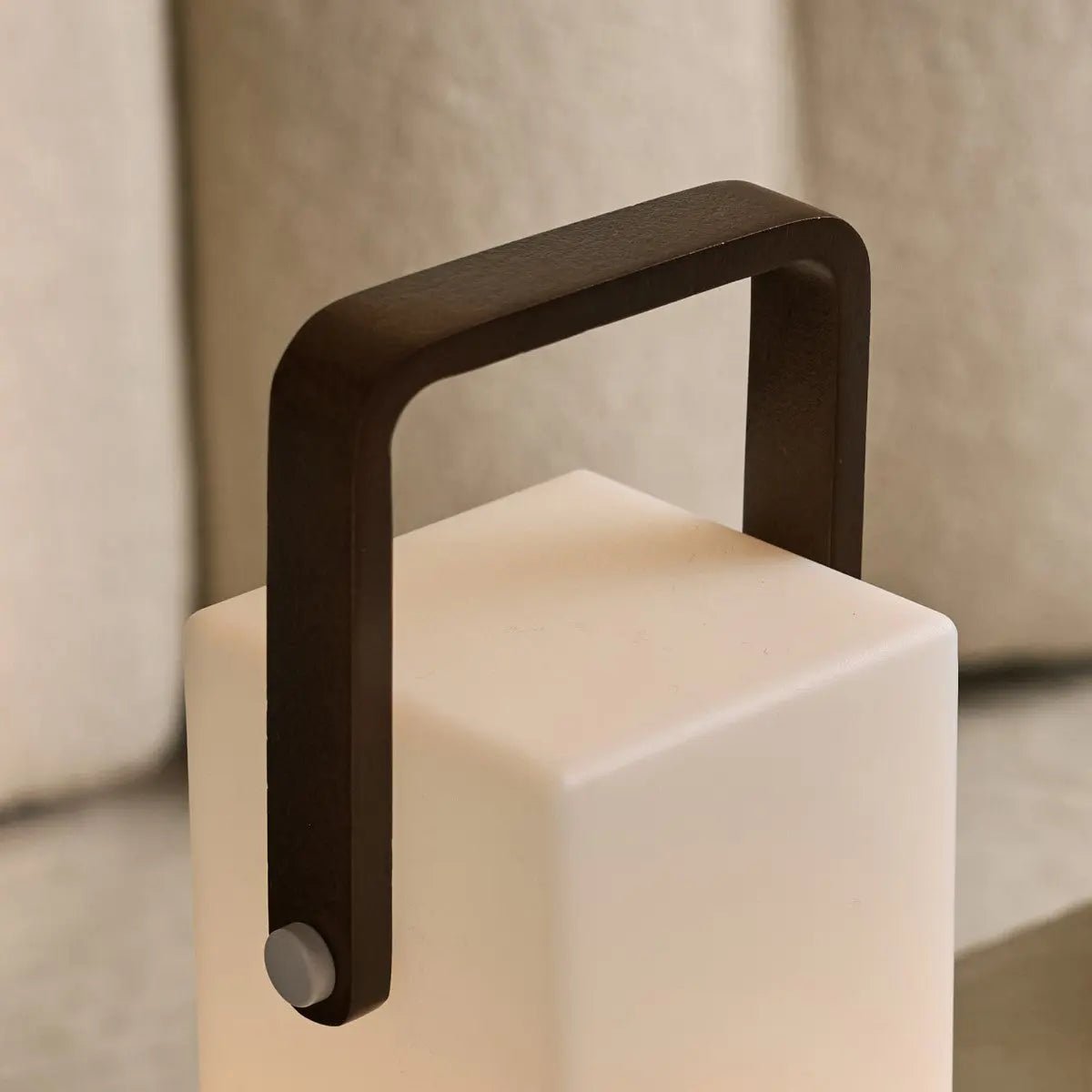 Harper Donkerbruine Houten Lamp – tot 80 uur - Tavellio 8 Harper Donkerbruine Houten Lamp – tot 80 uur - Tavellio