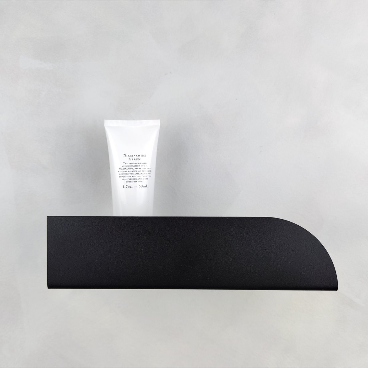 Zwart metalen wandplank Bauhaus - Small 2 Zwart metalen wandplank Bauhaus - Small