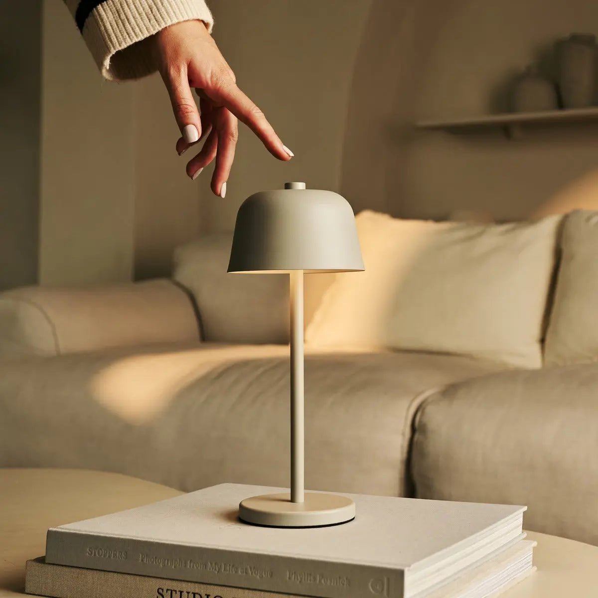 Anton - Beige - oplaadbaar tot 120 uur 2 Anton - Beige - oplaadbaar tot 120 uur