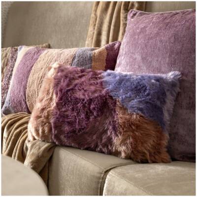 Dutch Decor - CLIO sierkussen - bontlook - paars - 30x50cm
