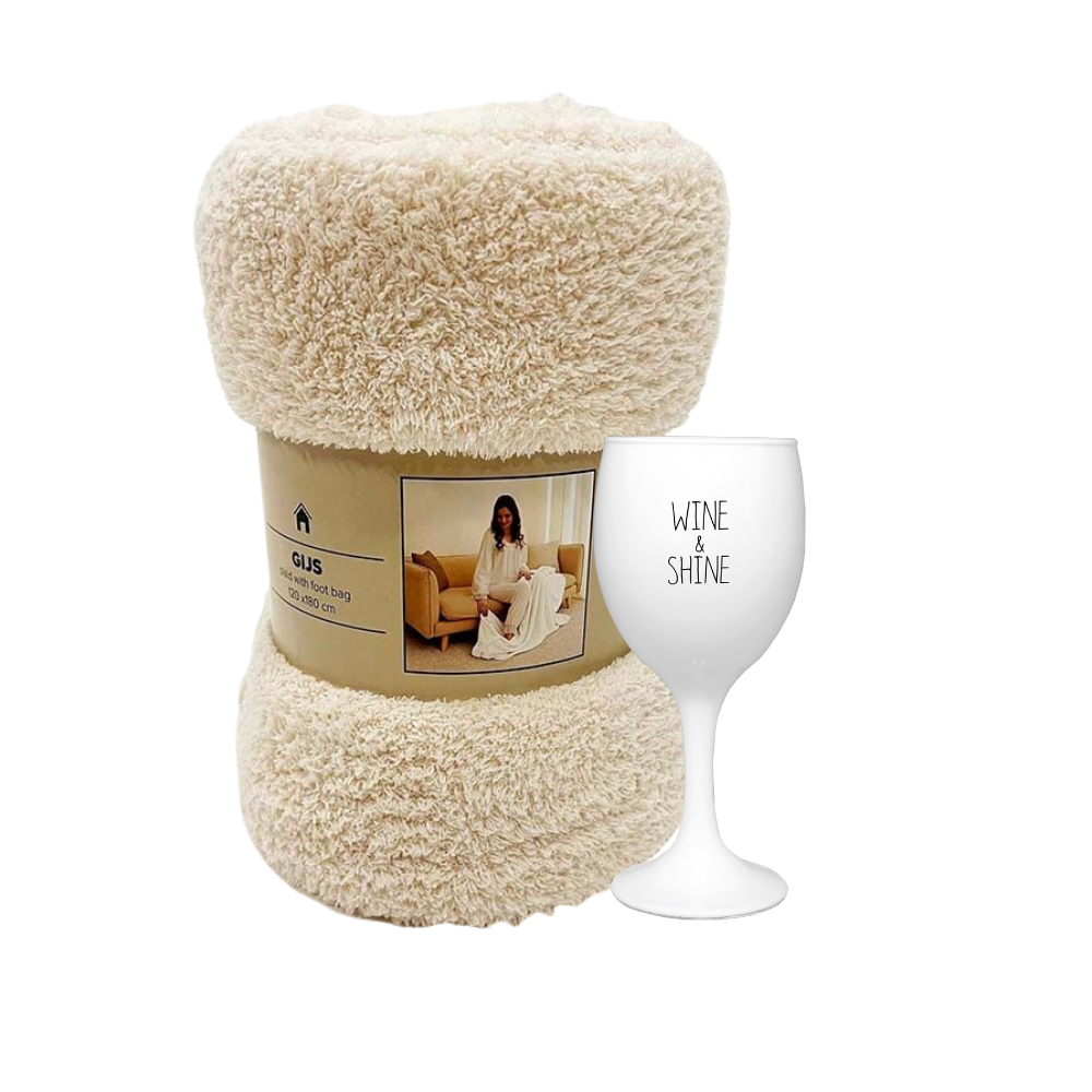 Geschenkbox Cosy - plaid en Sojakaars in wijnglas 1 Geschenkbox Cosy - plaid en Sojakaars in wijnglas