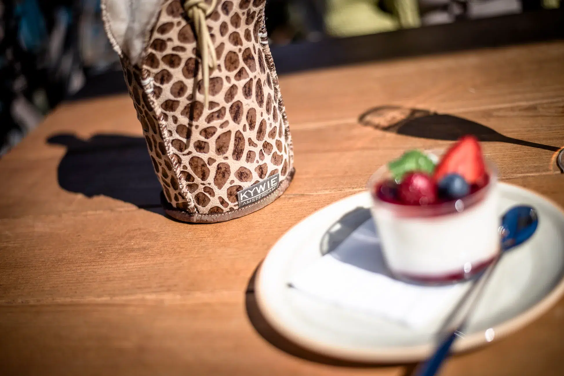 Kywie Champagnekoeler - Giraffe print Leder 3 Kywie Champagnekoeler - Giraffe print Leder