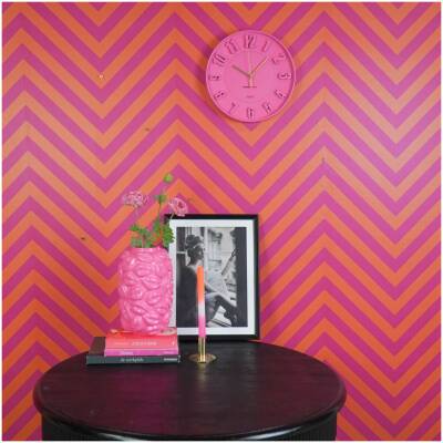 Wandklok - neon roze - 30x30x4cm