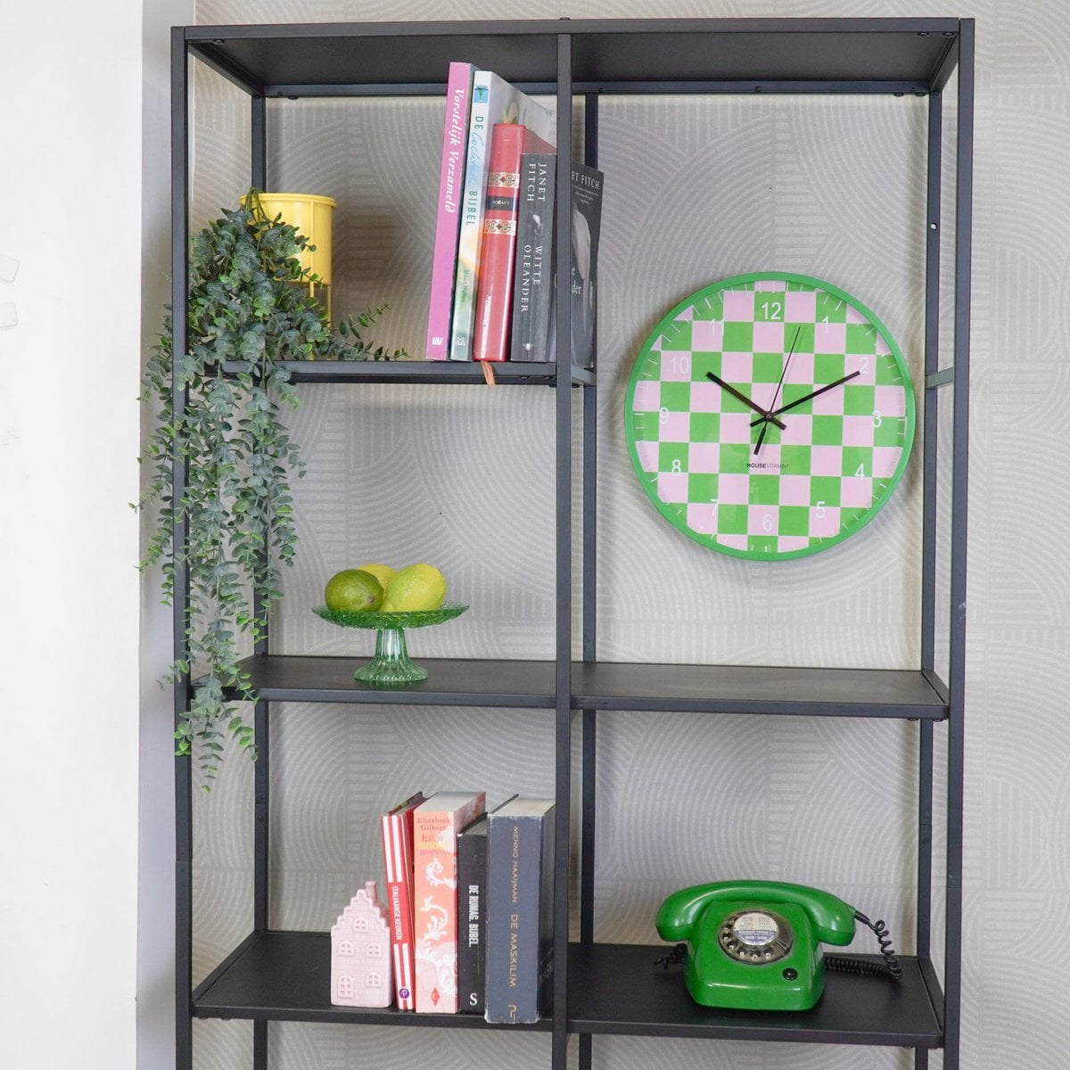 Wandklok - blokpatroon groen/roze - 34x4x34cm 5 Wandklok - blokpatroon groen/roze - 34x4x34cm