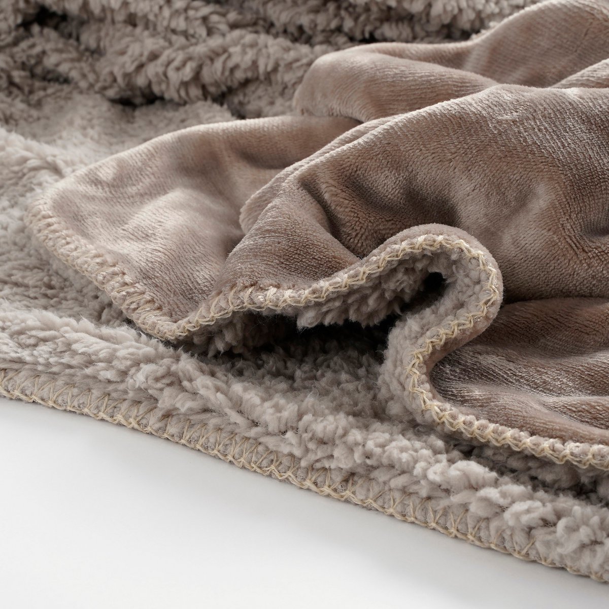 Mica Decorations - Mardy - Beige- 200x150cm 3 Mica Decorations - Mardy - Beige- 200x150cm