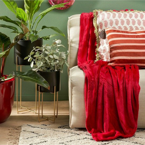 Plaid Famke - Rood - L180xB130cm - Mica Decorations 4 Plaid Famke - Rood - L180xB130cm - Mica Decorations
