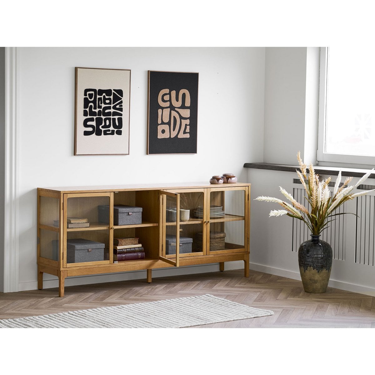 House Nordic - Orna vaas donkerblauw – D27×H44,5cm 7 House Nordic - Orna vaas donkerblauw – D27×H44,5cm