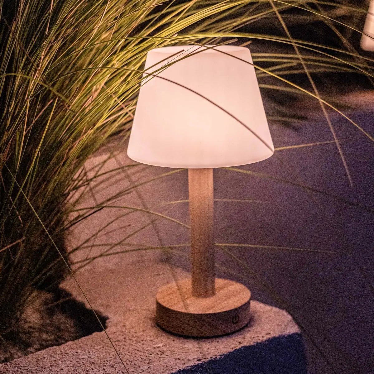 Zoe Lichtbruine Houten Oplaadbare Tafellamp - tot 80 uur 14 Zoe Lichtbruine Houten Oplaadbare Tafellamp - tot 80 uur