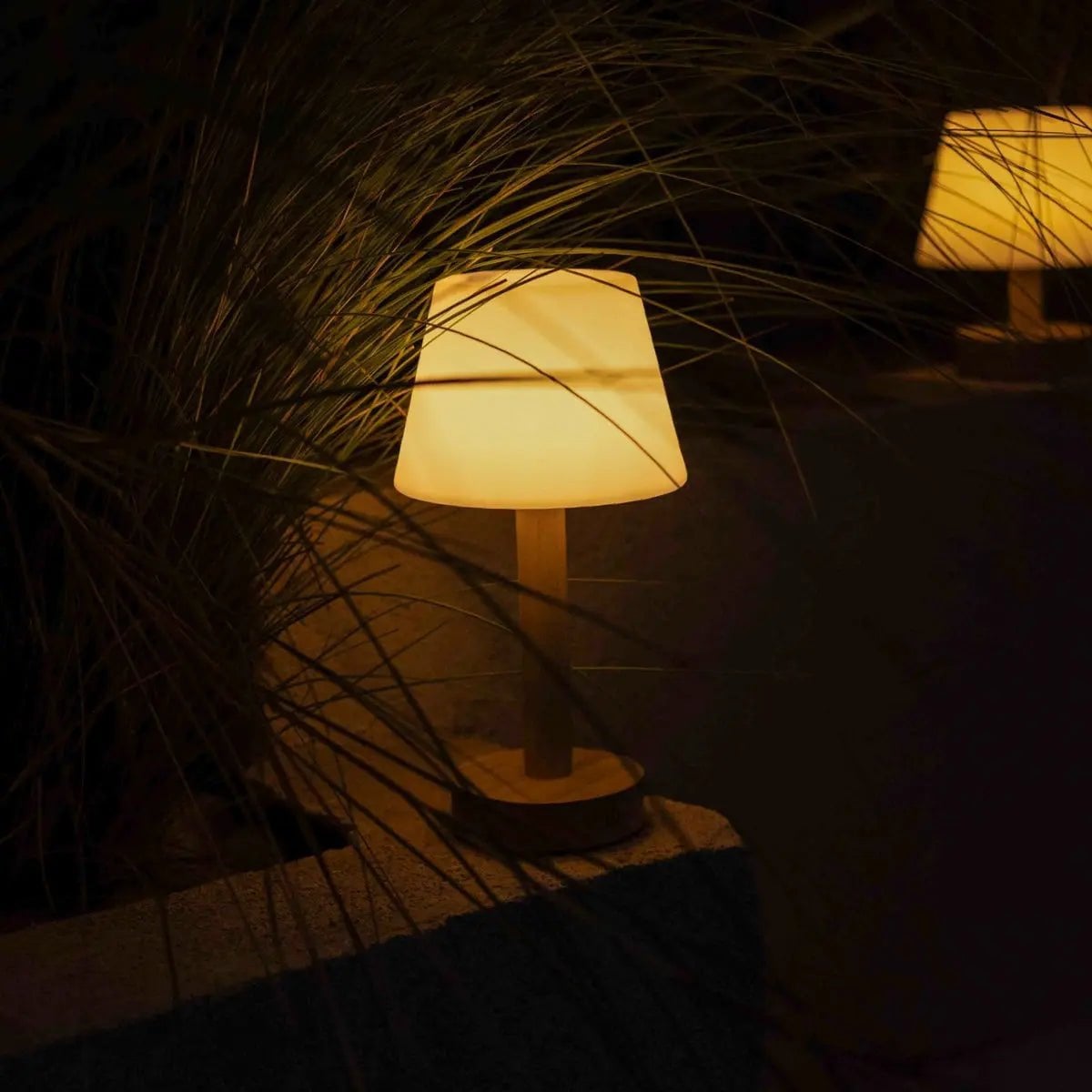 Zoe Lichtbruine Houten Oplaadbare Tafellamp - tot 80 uur 11 Zoe Lichtbruine Houten Oplaadbare Tafellamp - tot 80 uur