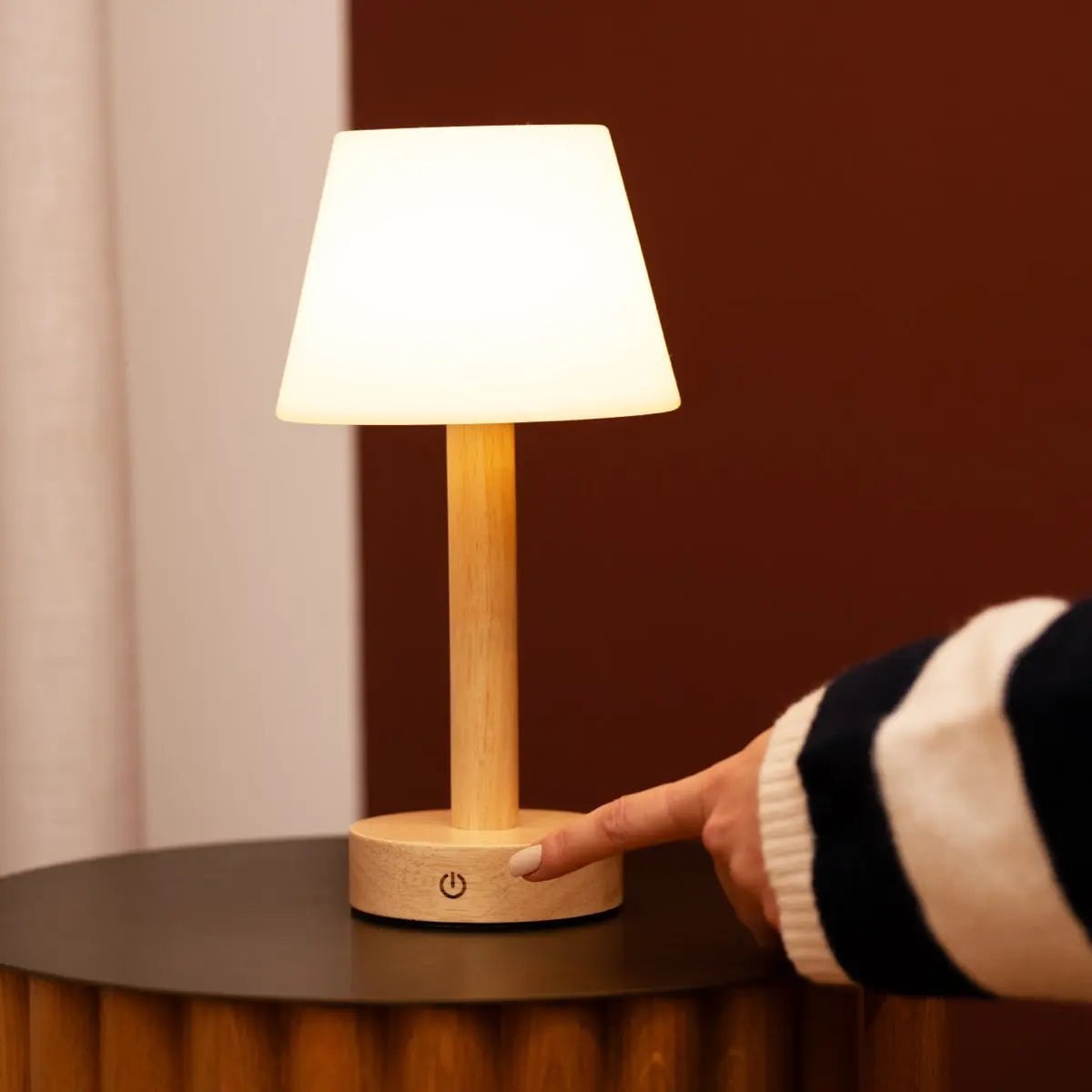Zoe Lichtbruine Houten Oplaadbare Tafellamp - tot 80 uur 8 Zoe Lichtbruine Houten Oplaadbare Tafellamp - tot 80 uur