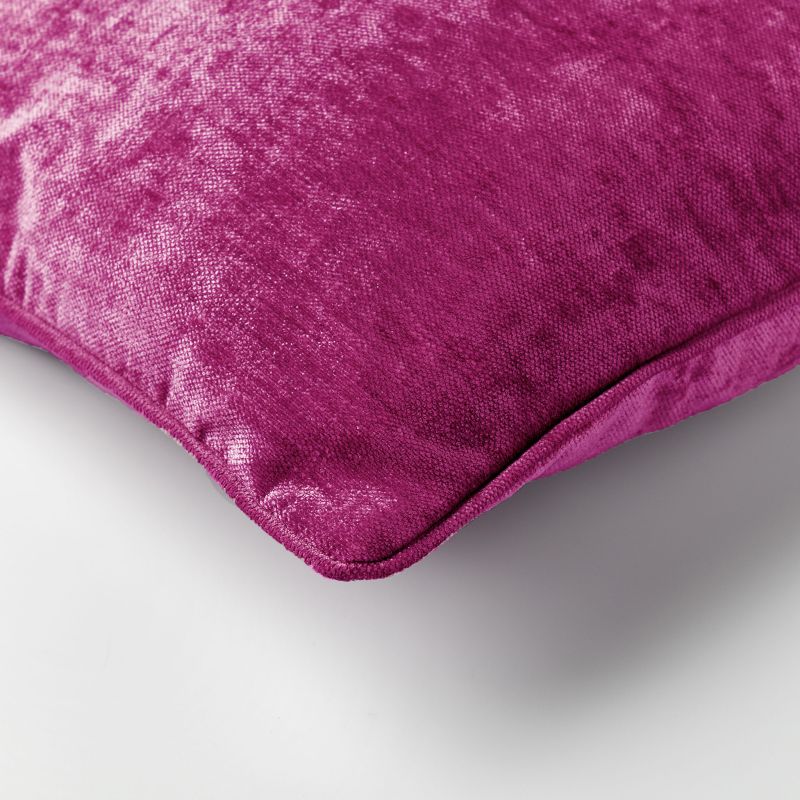 Dutch Decor - LEWY sierkussen - Festival Fuchsia - 45x45 cm 2 Dutch Decor - LEWY sierkussen - Festival Fuchsia - 45x45 cm