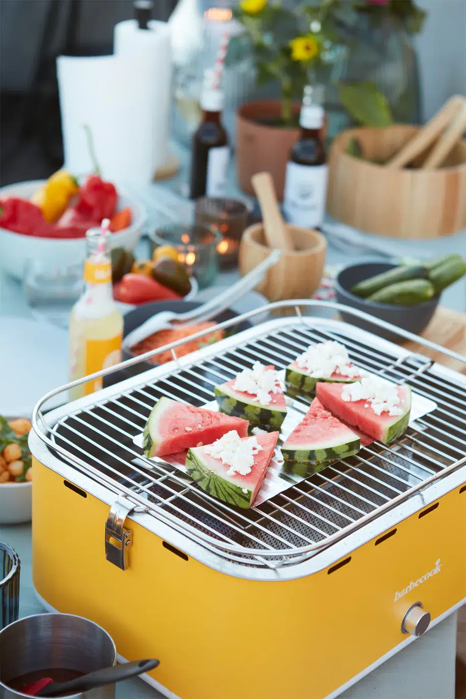 TafelBBQ - Carlo Yellow Sunshine - Houtskool - Barbecook 3 TafelBBQ - Carlo Yellow Sunshine - Houtskool - Barbecook