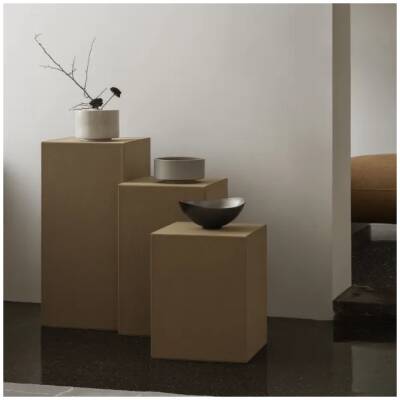 Blomus - Sokkel Sahlia - Indian Tan kunstleder - 46cm Hoog