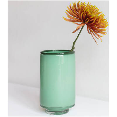 ONA Vaas 12xH21,5cm pistachio green Milo - detailfoto 2 | ONA