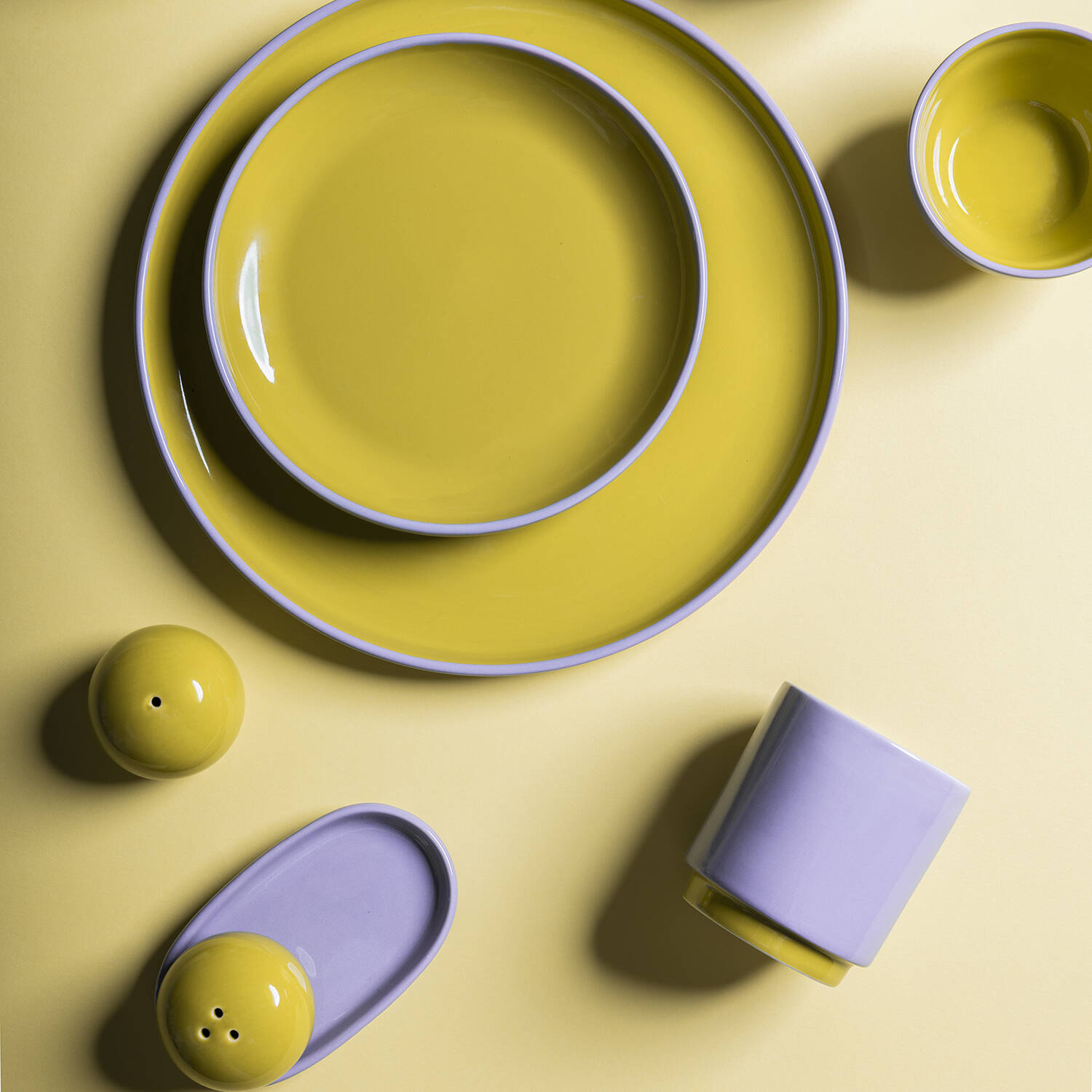 ONA Plat bord 26xH2,5cm groen/paars Duo 3 ONA Plat bord 26xH2,5cm groen/paars Duo - detailfoto 2 | ONA