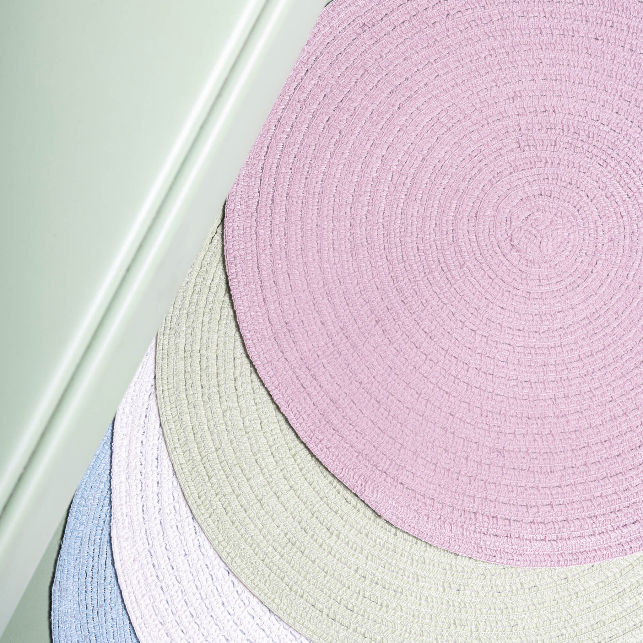 ONA Placemat 36cm rond taupe Nala 3 ONA Placemat 36cm rond taupe Nala - detailfoto 2 | ONA