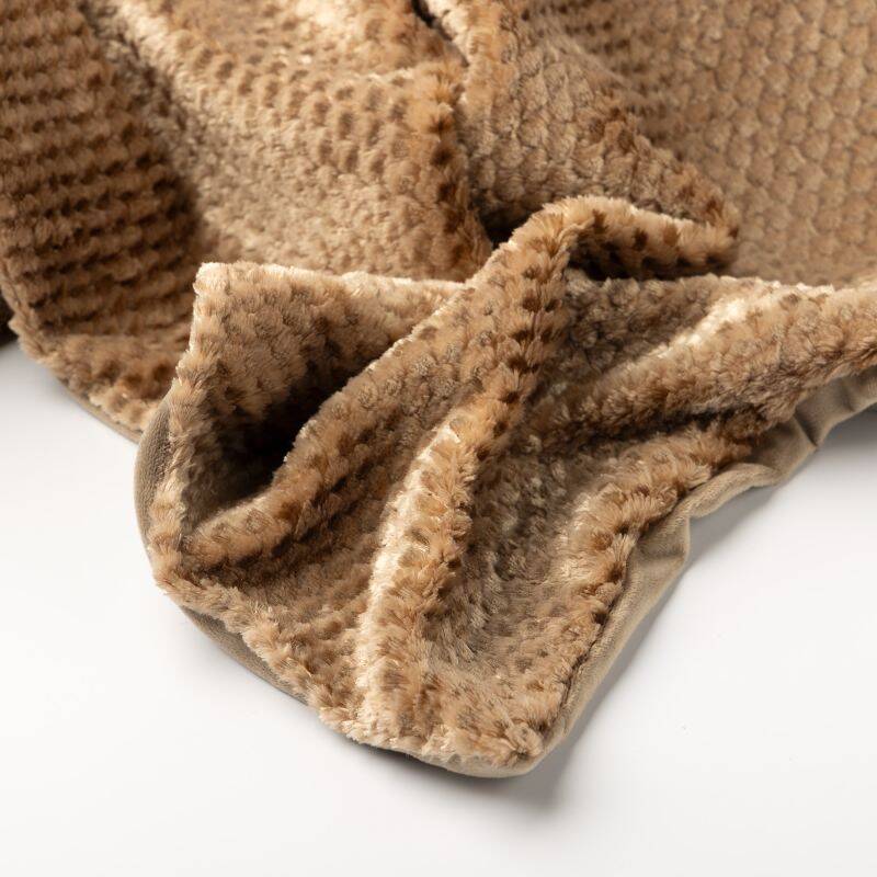 Dutch Decor Micky plaid - fluffy beige - 150x200cm 2 Dutch Decor Micky plaid - fluffy beige - 150x200cm