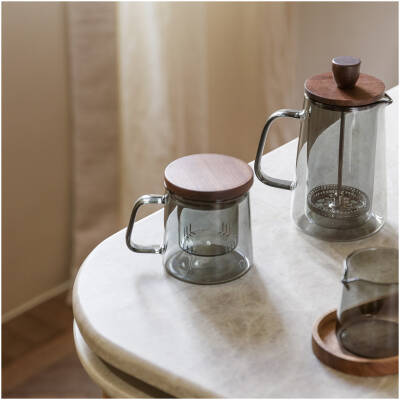 S|P Collection Beker 37cl met glazen filter en deksel grijs Luma - detailfoto 1 | S|P Collection