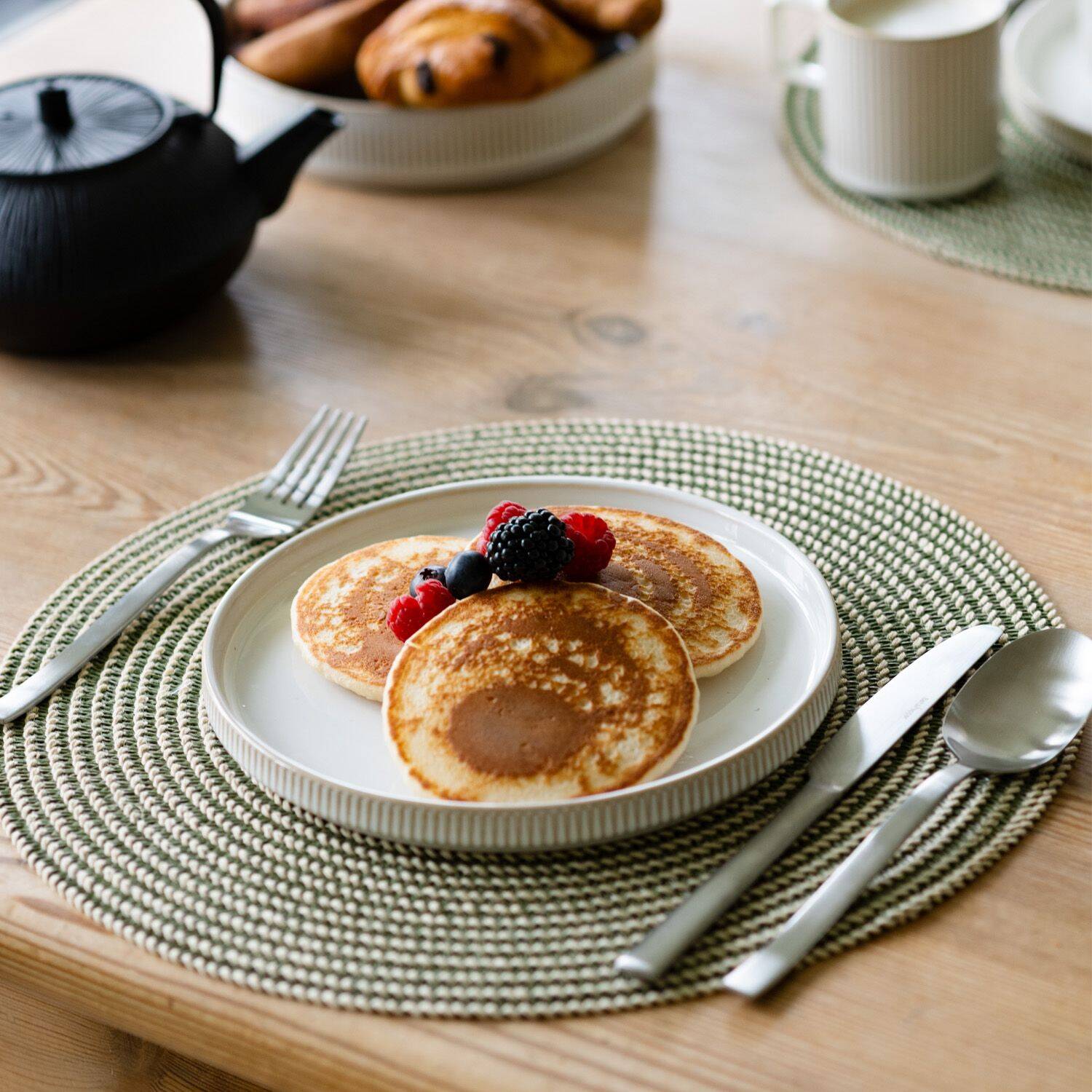 Salt & Pepper Placemat 36cm geweven groen Tabletop 3 Salt & Pepper Placemat 36cm geweven groen Tabletop
