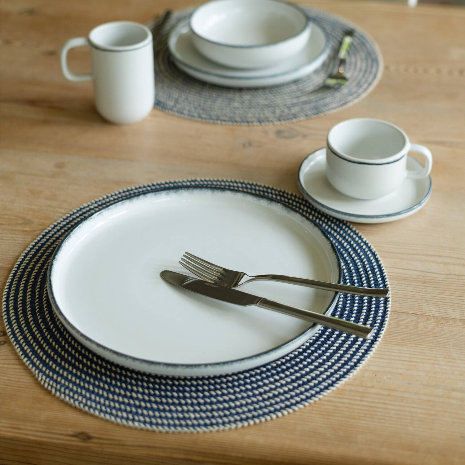 Salt & Pepper Placemat 36cm geweven blauw Tabletop 2 Salt & Pepper Placemat 36cm geweven blauw Tabletop - detailfoto 1 | Salt & Pepper