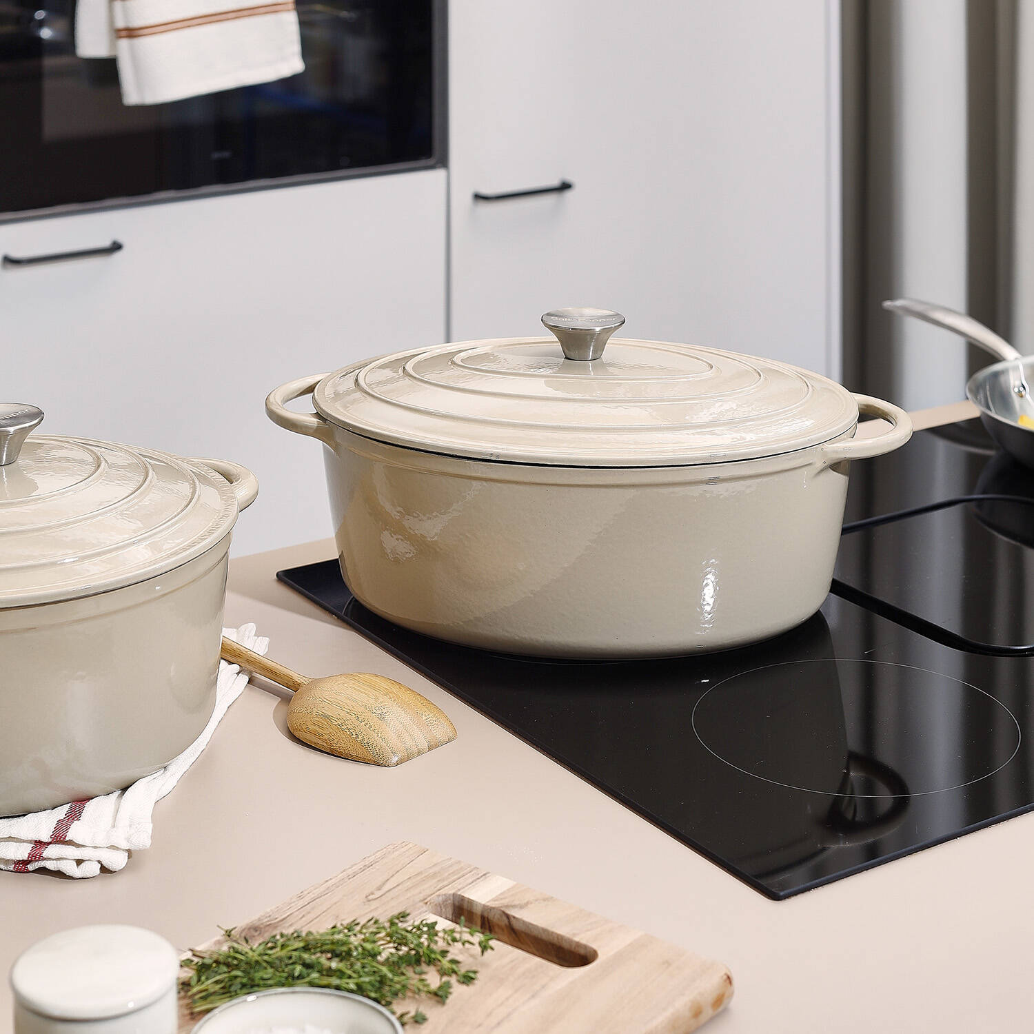 Salt & Pepper - Kookpot 41x26cm - gietijzer beige Ferno 4 Salt & Pepper - Kookpot 41x26cm - gietijzer beige Ferno
