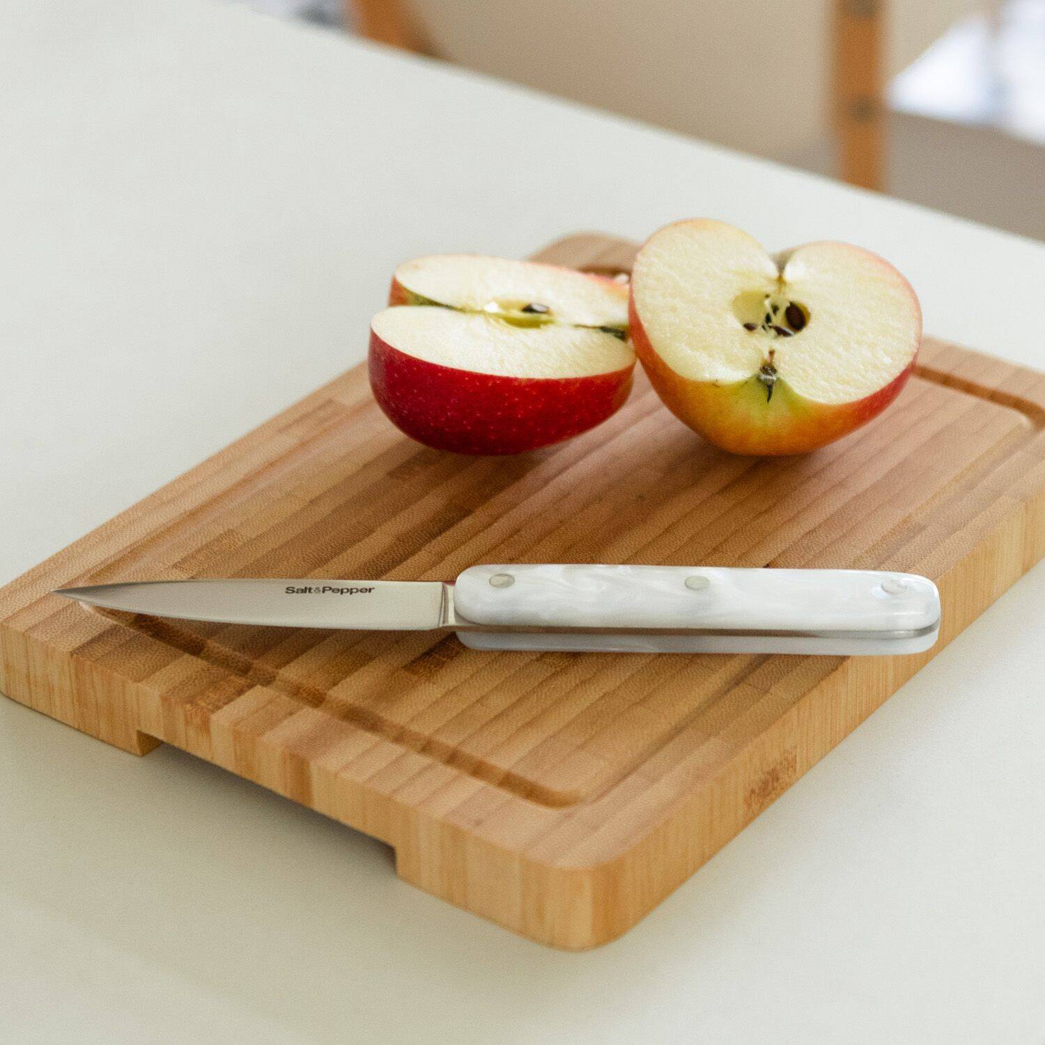 Salt & Pepper Messenset 2-delig parelmoerlook wit Chop 5 Salt & Pepper Messenset 2-delig parelmoerlook wit Chop